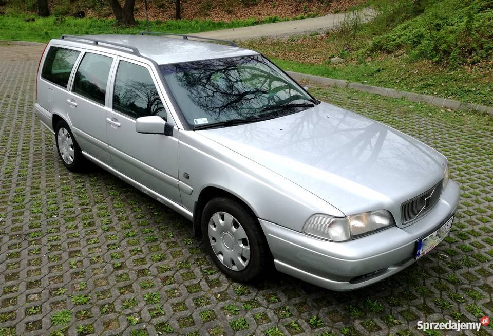 Super Rodzinne Kombi VOLVO V70 Bezawaryjne nieuszkodzony Świdnica Polska
