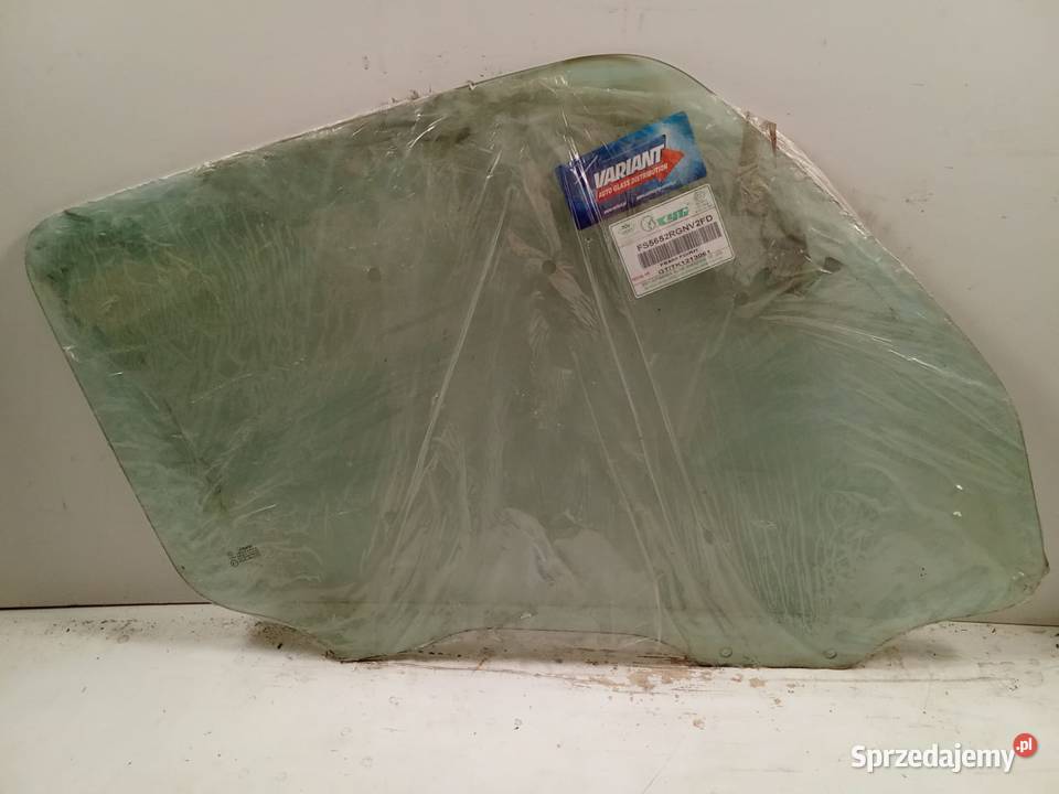 Szyba Drzwi Prawa Przednia Mitsubishi Canter 96 Boczne (drzwi)