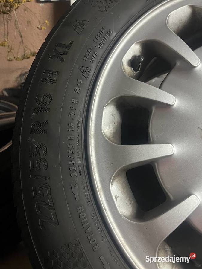 Sprzedam opony zimowe continental z felgami do