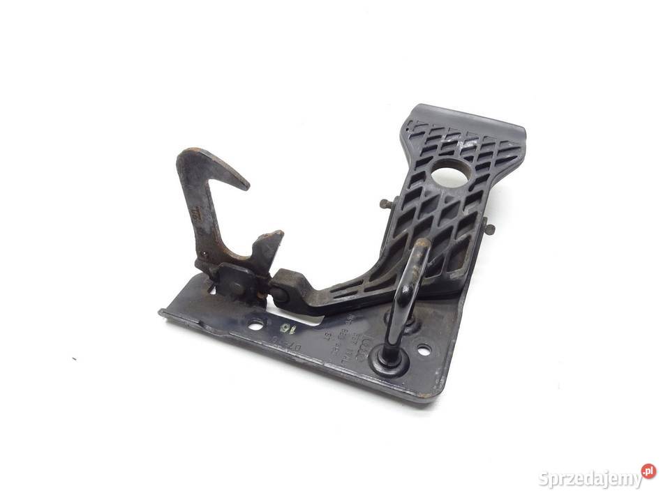 ZAMEK RYGIEL MASKI 8P0823480A AUDI A3 8P LIFT