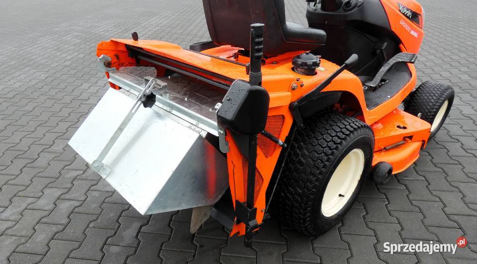 Deflektor pokosu do traktorów KUBOTA seria GR Traktorki Świnice Warckie