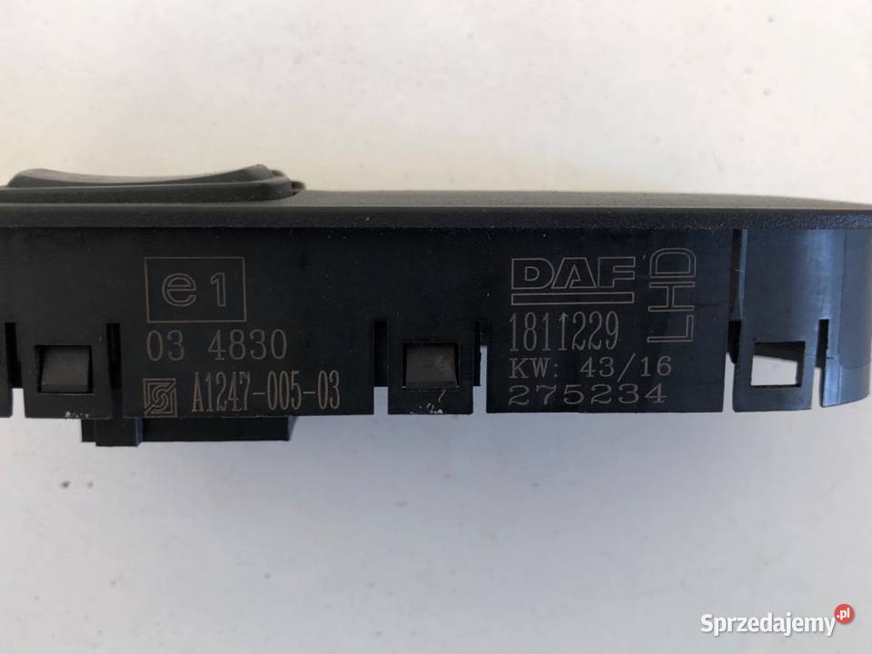 PRZEŁĄCZNIK SZYB PRAWY DAF XF 1811229 Ciągnik