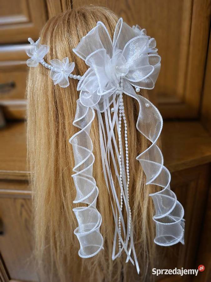 Wianek komunijny z perełek mazowieckie Borów