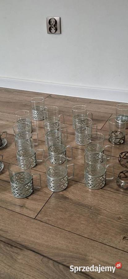 Szklanki z koszykami z czasów PRL Sulejów