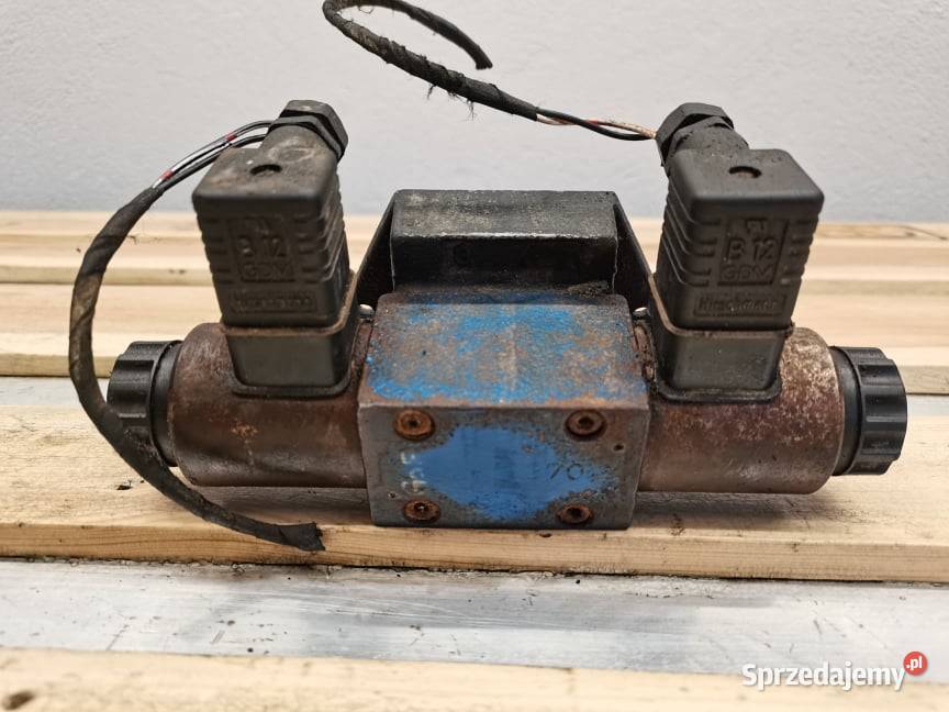 Blok zaworowy skrętu Holland LM 5040 wielkopolskie Wilkowo