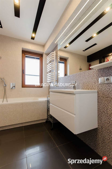 Dom wolnostojący na sprzedaż Myślenice 220m2