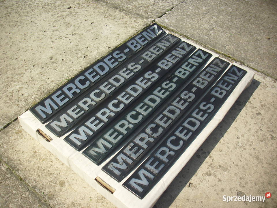 Emblemat znaczek logo napis MERCEDESBENZ kaczka Mąchocice Kapitulne