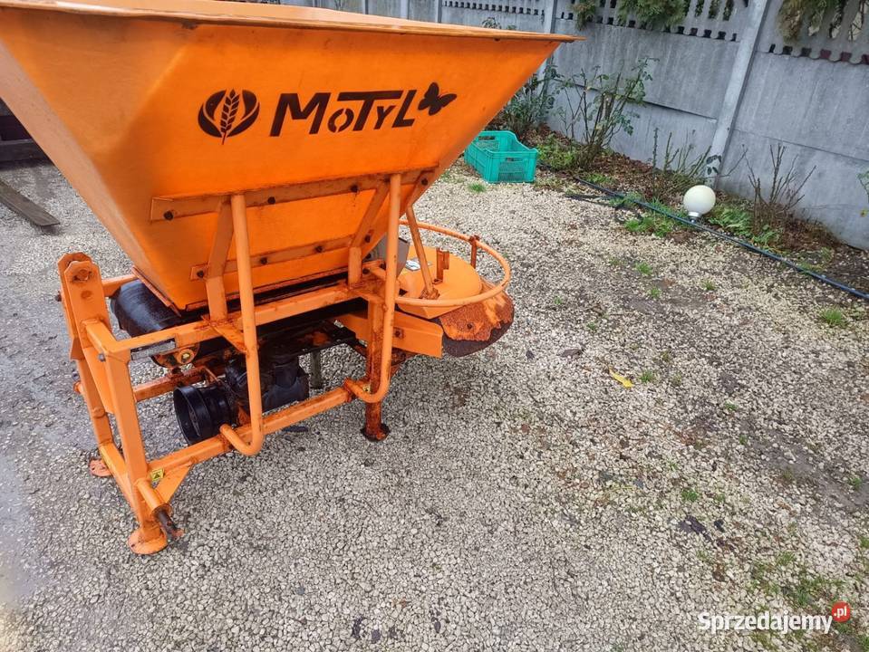 Rozsiewacz motyl Rozsiewacze nawozów