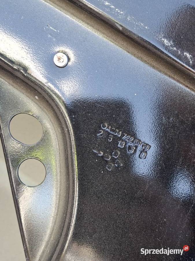 MERCEDES CKLASA W204 DRZWI LEWY PRZÓD LEWE Bieleń