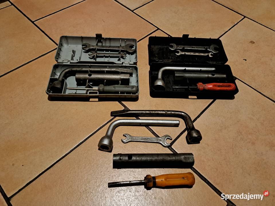 Przełącznik kierunkowskazów Fiat125p ST 6773r osobowe Leszno