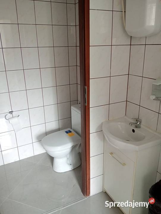 ŚWIEBODZICE RYNEK NOEY LOKAL Z WITRYNĄ od ulicy