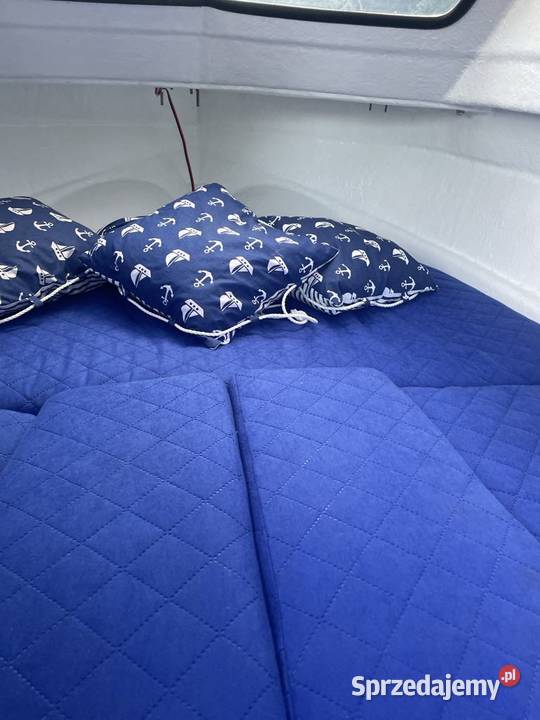 Łódź motorowa kabinowa z silnikiem sprzedam