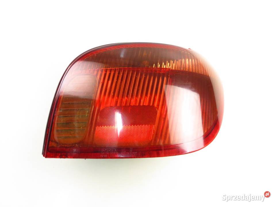 LAMPA PRAWA TYLNA TOYOTA YARIS I P1 osobowe