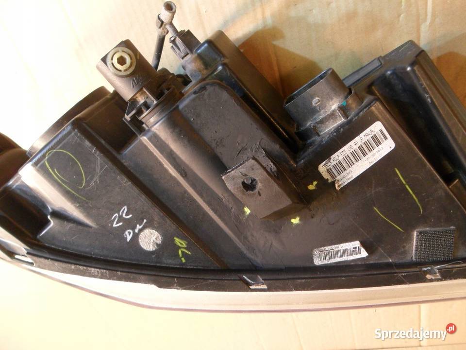 LAMPA PRAWY PRZÓD TESLA MODEL S 600591100B