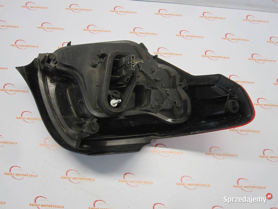 CITROEN DS3 12r lampa prawa tył 967697348000 Kielce