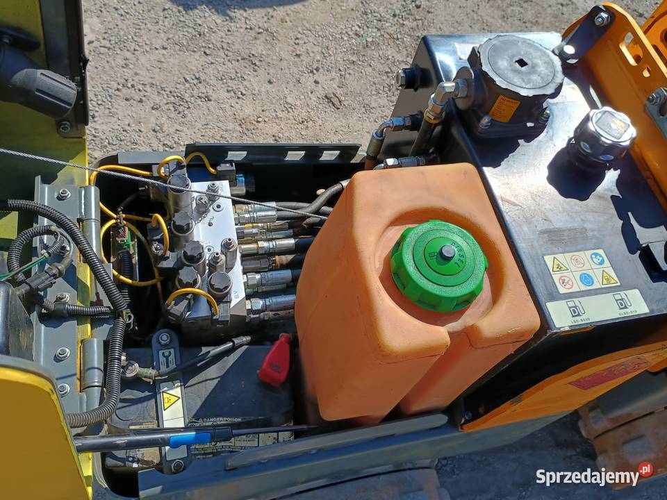 2019r Wacker Neuson RT82 RT82SC3 walec nie Motoryzacja