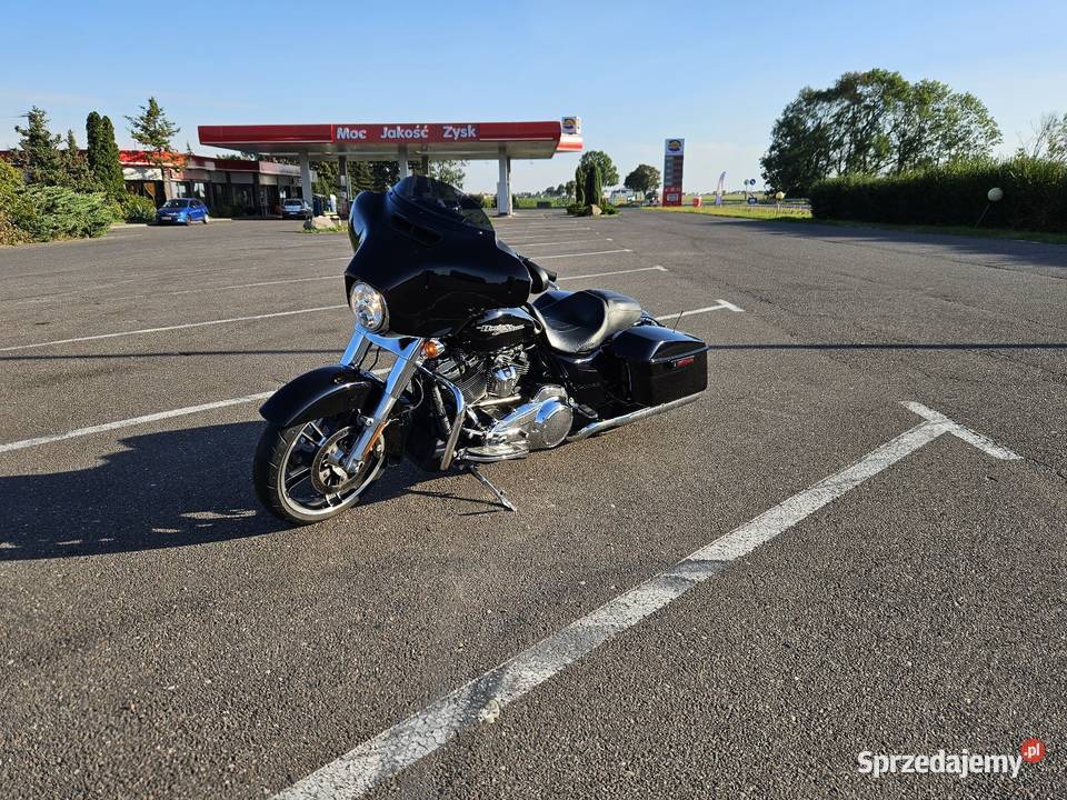 Harley Davidson FLHX Street Glide 2019r 28000 nieuszkodzony