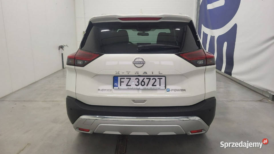 Nissan XTrail 15 VCT ePOWER Tekna e4ORCE IV 2021 lakier metallic X-Trail sprzedam