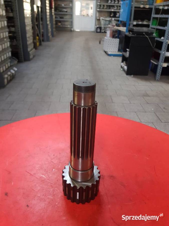 Wałek napędzający reduktora Ursus c385 80121167 Skrzynia biegów lubuskie Sulechów