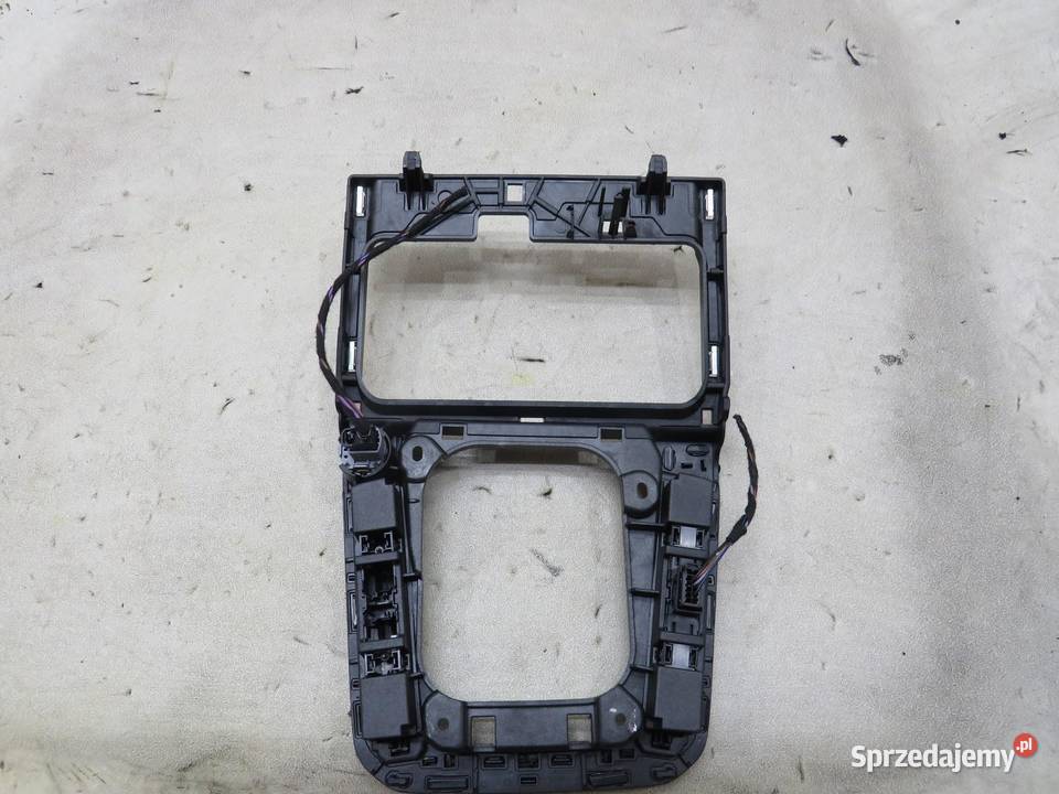 RAMKA ZMIANY BIEGÓW PASSAT B8 3G2864263