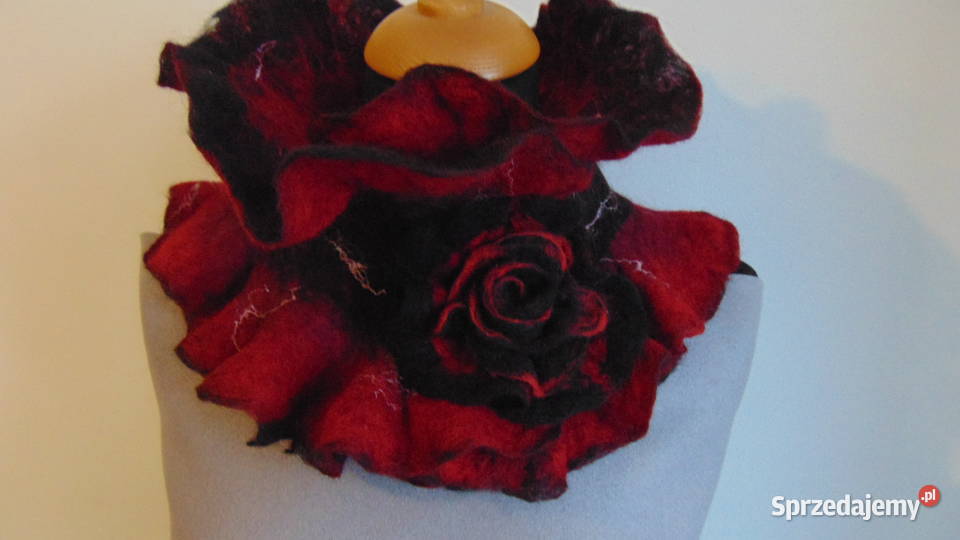 Szalik kryza otulacz na szyję broszka Inny wzór Lublin sprzedam