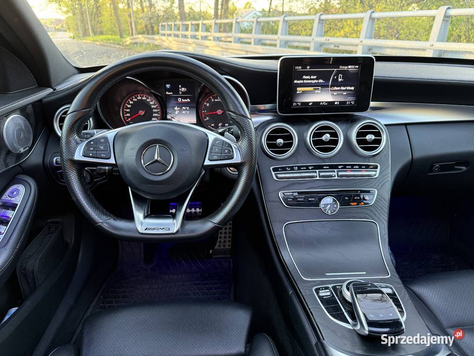 Mercedes Benz w205 C400 AMG 2996cm3