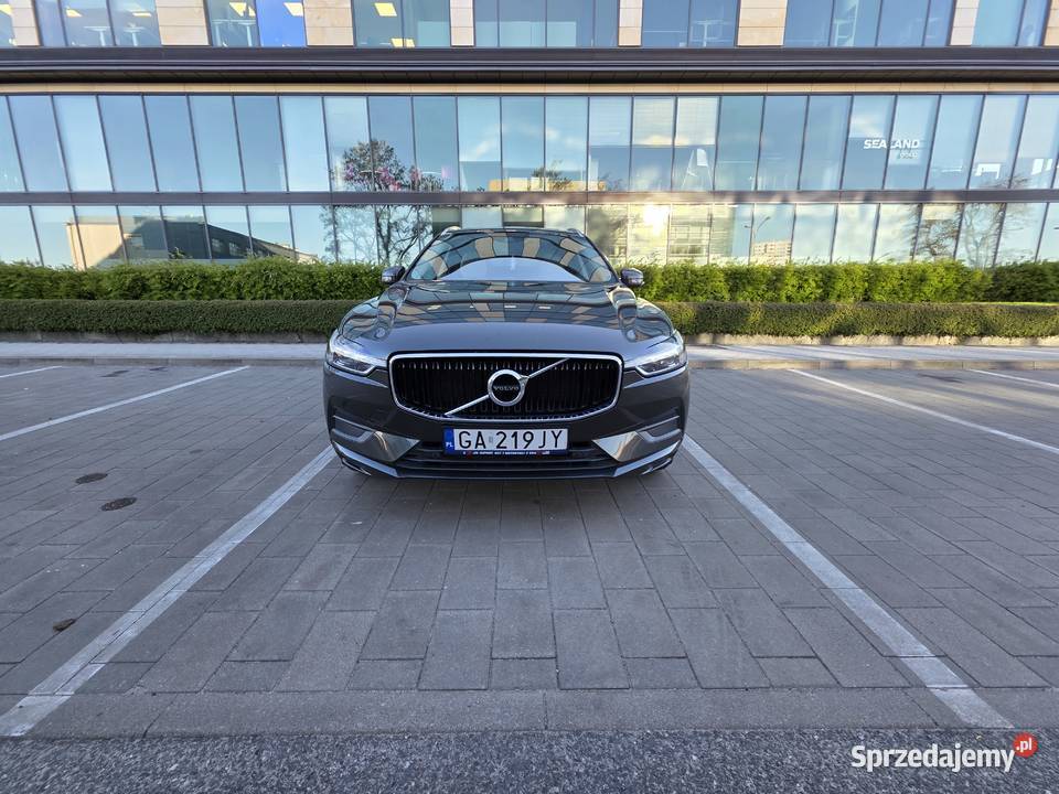 Volvo XC60 II 20 T5 2018 Momentum AWD Gdynia