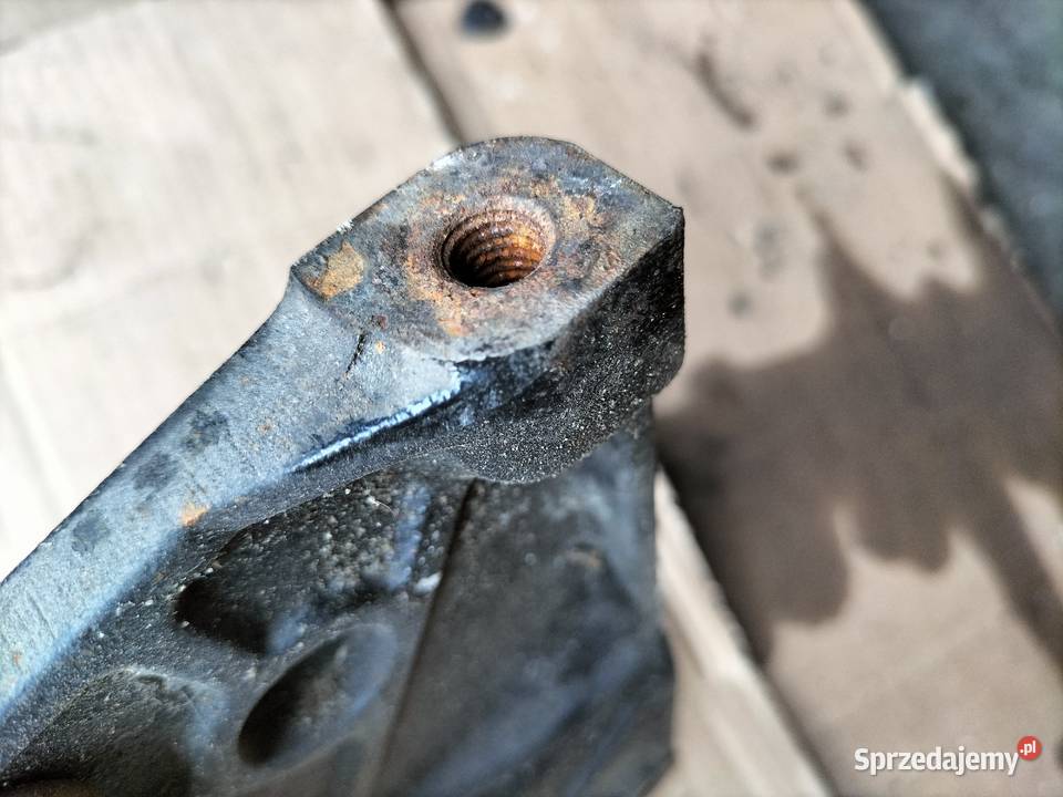 UCHWYT MOCOWANIE ŁAPA SILNIKA GALAXY 23 16V Y5B