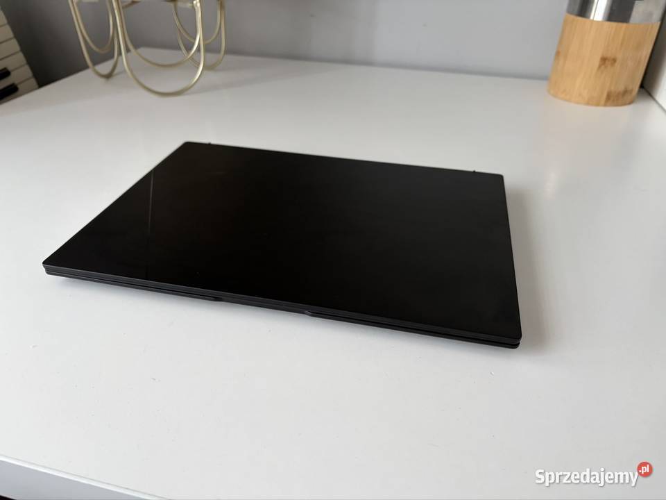 Asus ZenBook UM3406K OLED RYZEN AI 7 32gb1TB Gromnik