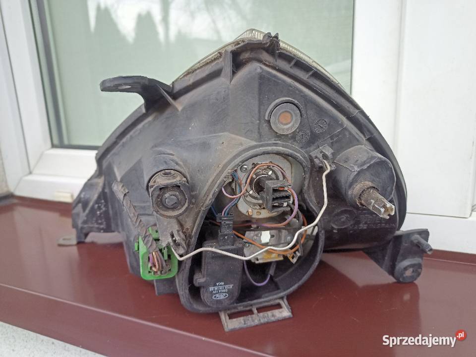 Ford Ka 1 I lampa przednia prawa reflektor przód Sieradz sprzedam