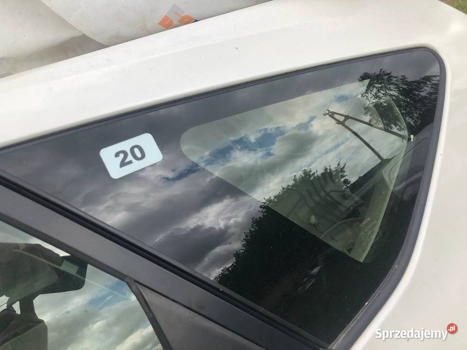 Szyba boczna tylna lewa Toyota Prius Plus Toyota Poznań