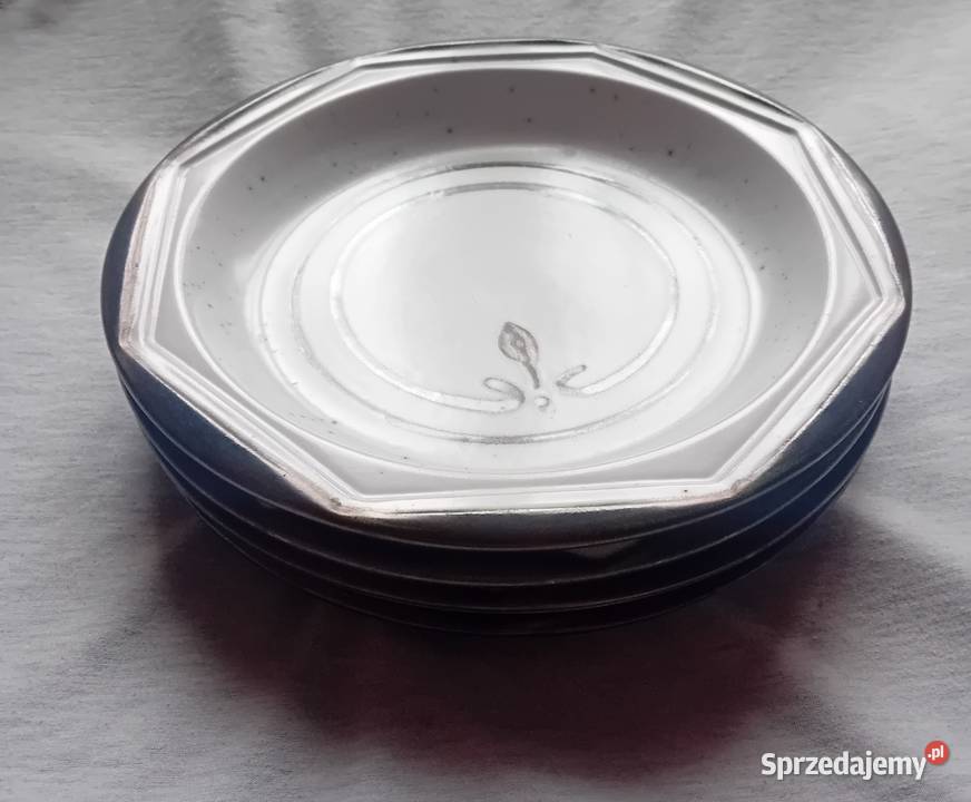 Zestaw 4 ceramicznych ręcznie malowanych talerzy