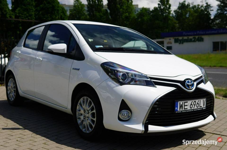 Toyota Yaris 100 Hybrid Premium+City+Design, nawigacja