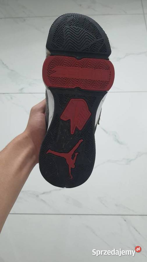 Buty sportowe Jordan Nike Szare z czerwonymi Suwałki