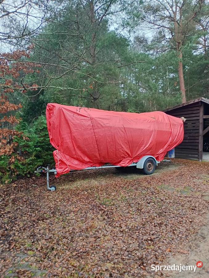 Jacht żaglowy kabinowy poliestrowy bez uprawnień