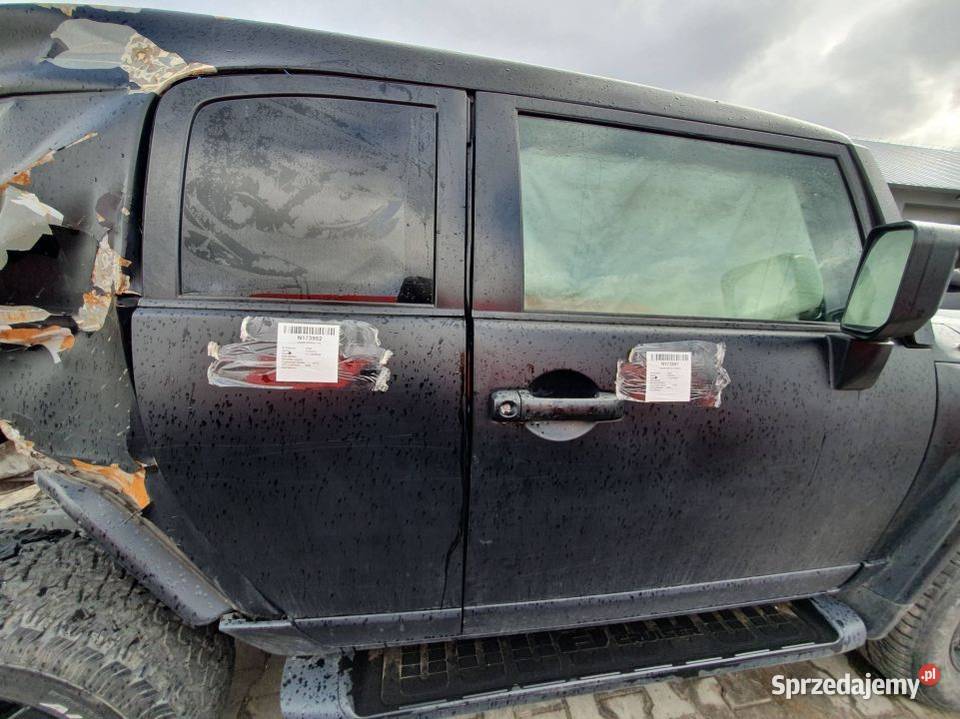 DRZWI PRAWE TYŁ TOYOTA FJ CRUISER Lipno sprzedam