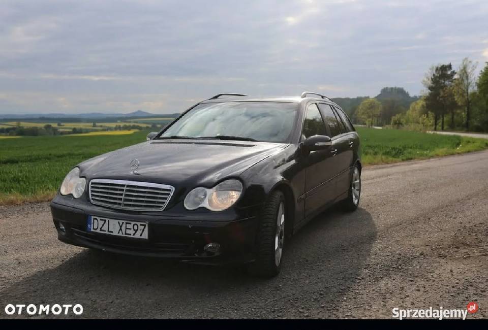 Mercedes-Benz 220