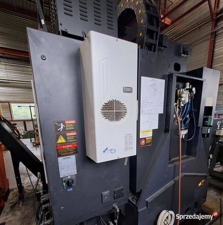 Pionowe centrum obróbcze DOOSAN DNM5700 2018 Szczecin