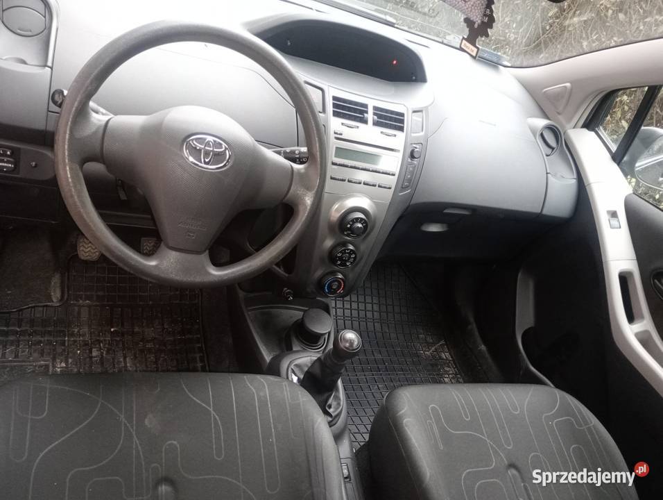 Toyota Yaris lift zamiana ABS Paczków