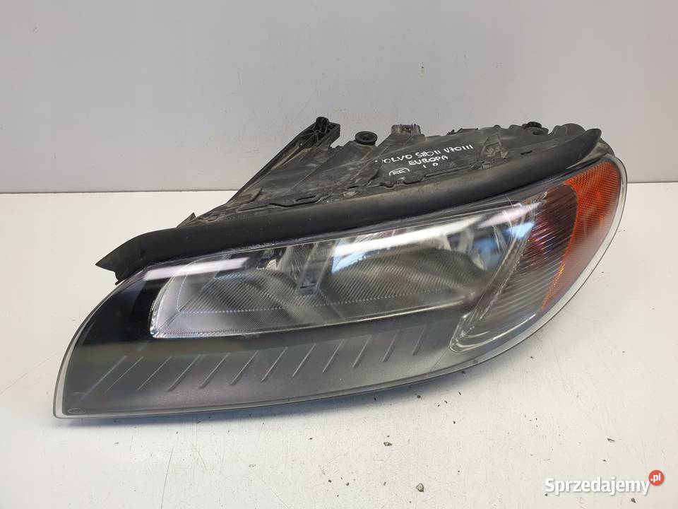 LAMPA LEWA Volvo S80 II V70 III PRZEDNIA przód