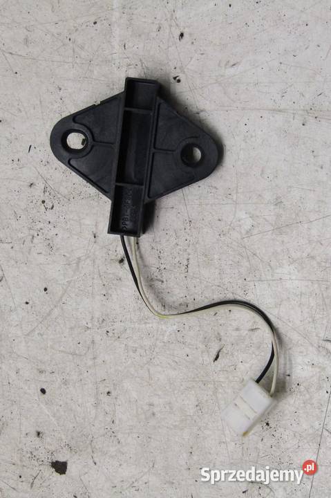 MODUŁ STEROWNIK WZMACNIACZ ANTENY MITSUBISHI Motoryzacja