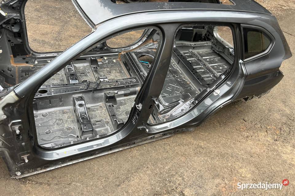 BMW X1 F48 KAROSERIA TYŁ DACH BLOTNIKI PRÓG osobowe