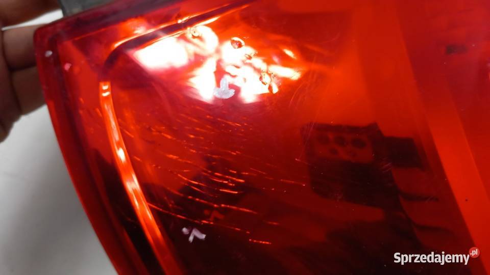 RENAULT CLIO III LIFT HB LAMPA TYŁ LEWA osobowe Zbierkowo