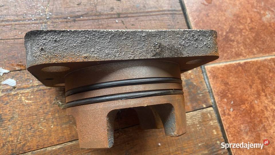 Pokrywa zaworu NB3202002 zestaw 8 Lubycza Królewska