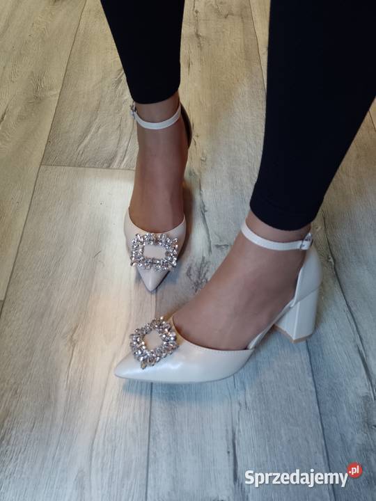 4041 Beżowe bogato zdobione czółenka wieczorowe Kraków