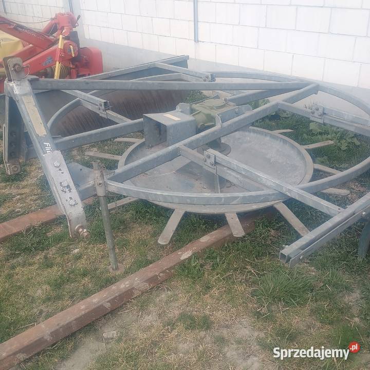 Sprzedam rozgarniacz do kiszonki kujawsko-pomorskie Waganiec