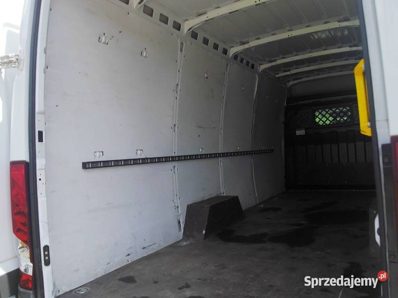 IVECO DAILY 35S16HA8V HIMATIC Furgon 16m3 automatyczna Suchy Las