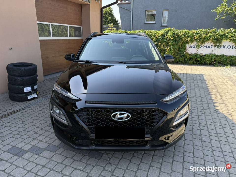 Hyundai Kona 10 TGDi 120 Klima Kamera CarPlay I manualna Orzech