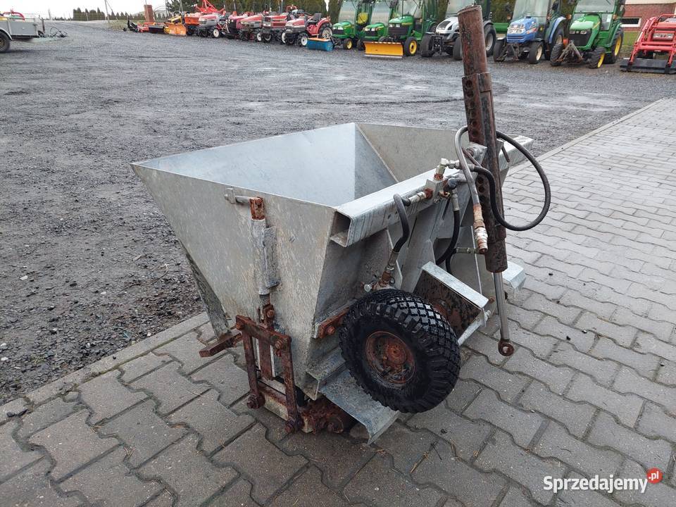 Lindstroms LS300 piaskarka posypywarka Łubowo