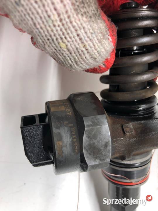 POMPOWTRYSKIWACZ VW PASSAT B5 038130073F 19 115